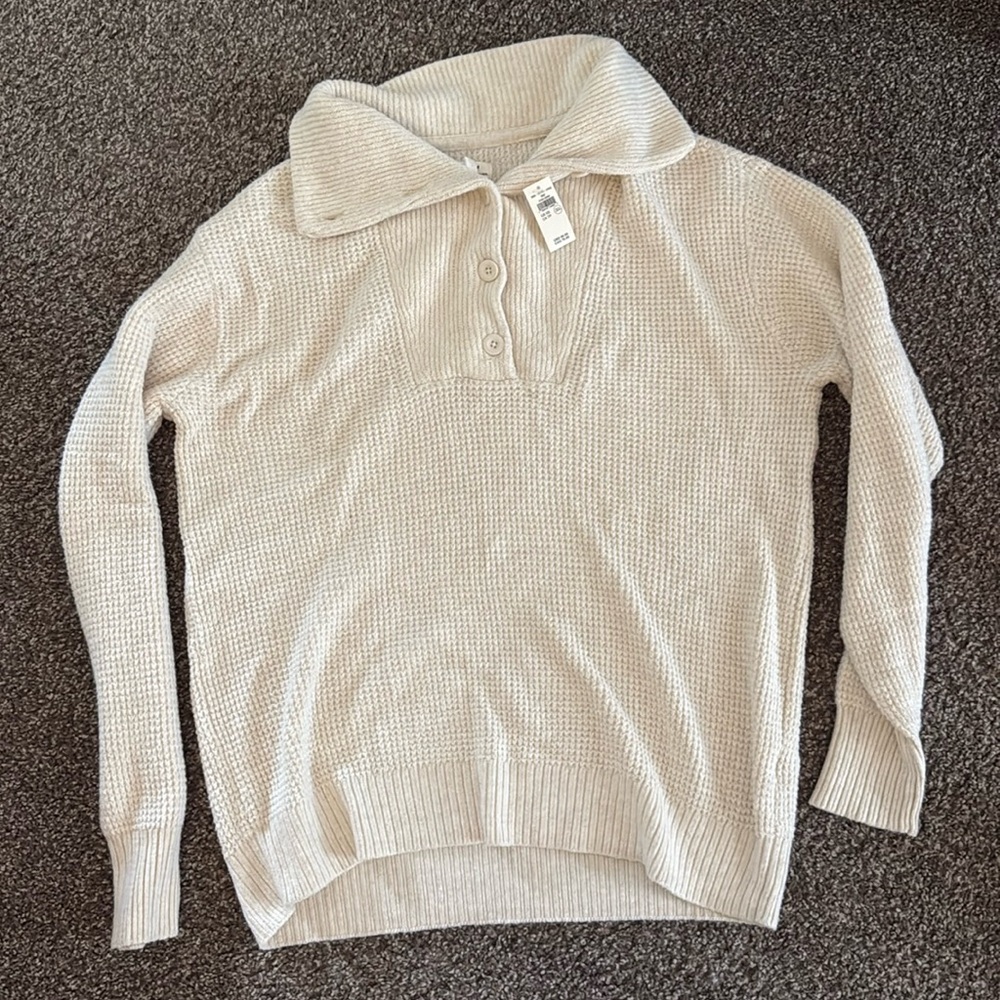 White/cream oversized sweater